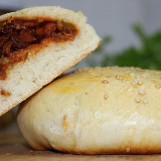 Buns au bœuf et au gruyère