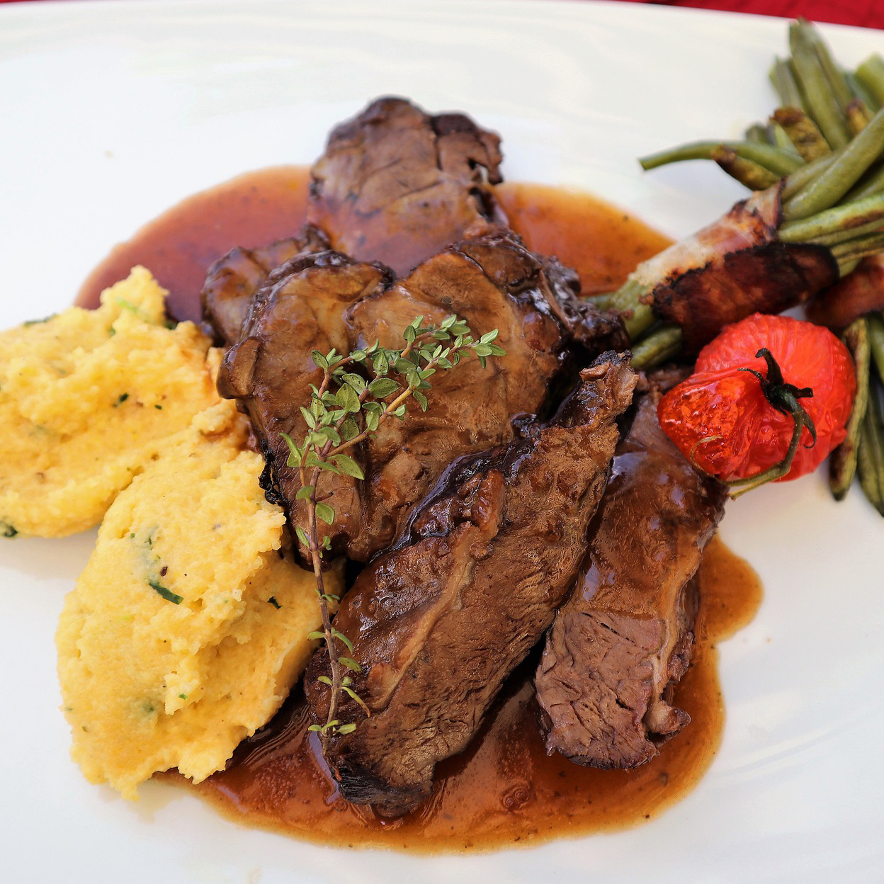 Noisettes d'agneau et polenta